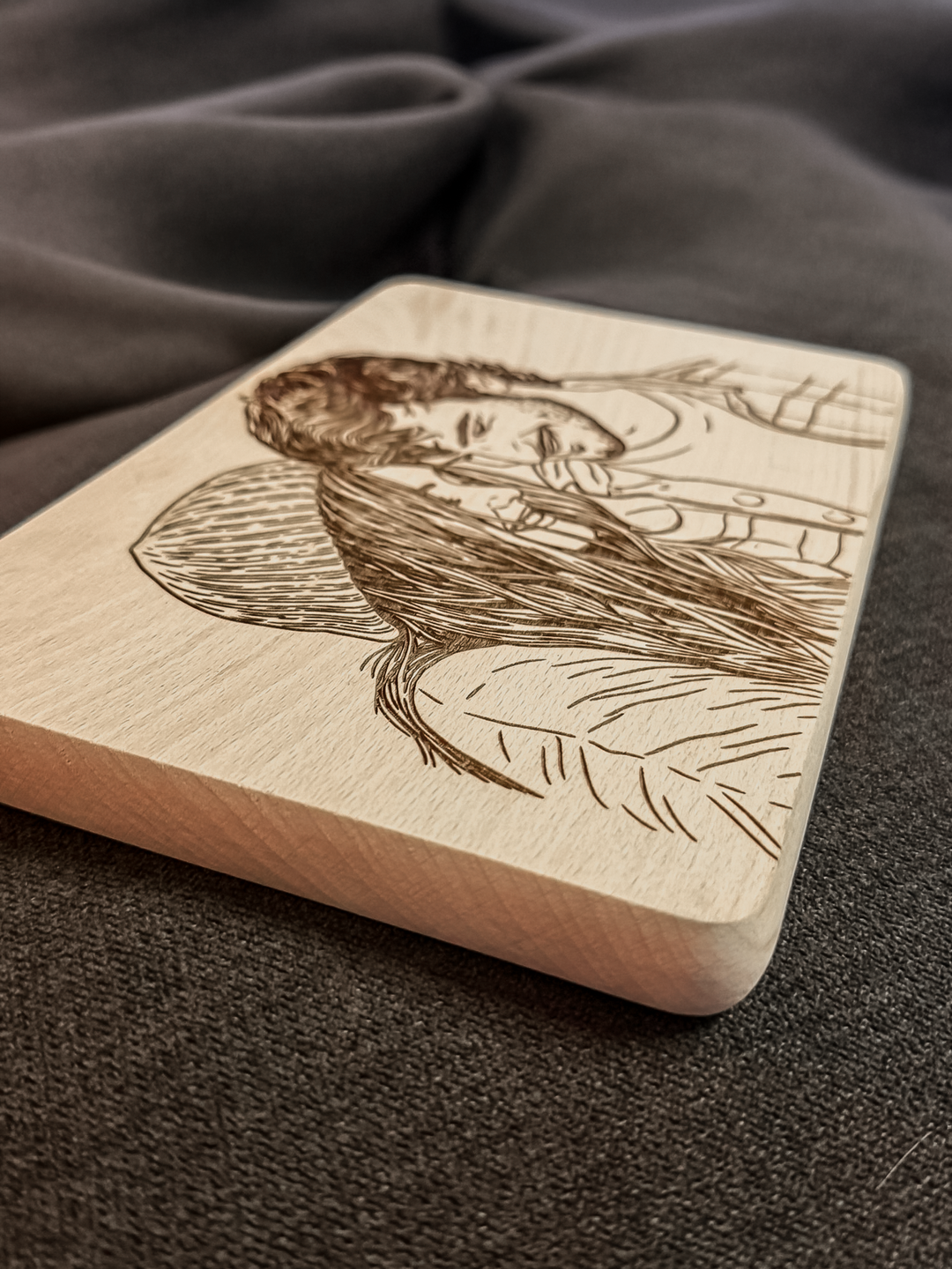 Line Art Wood Engraving from your photo Bamboo or Beech Breakfast Board Personalized Gift for Pets, Couples, Family Photo on Wood