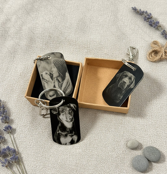 Anhänger mit Fotogravur personalisiert | DogTag aus Aluminium | Schlüsselanhänger oder Kette | Rückseite mit Text oder Bild