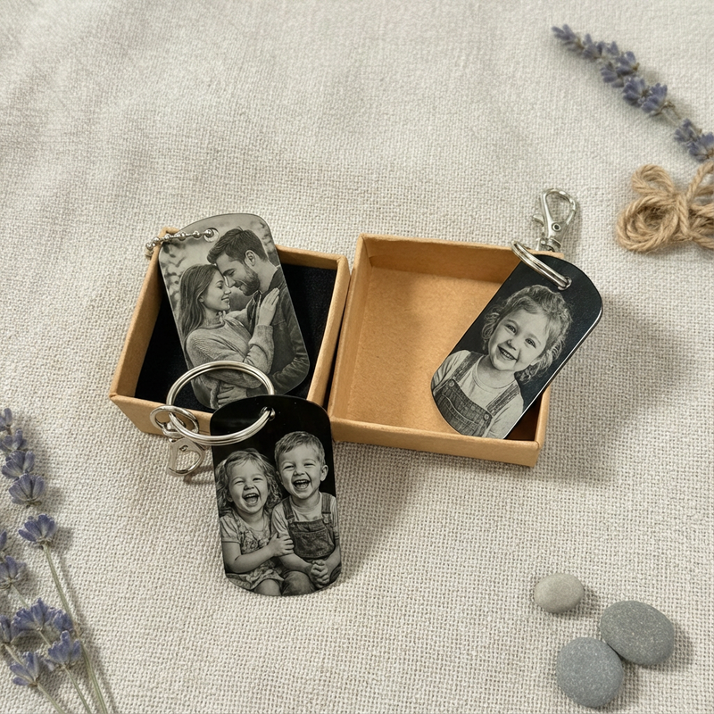 Anhänger mit Fotogravur personalisiert | DogTag aus Aluminium | Schlüsselanhänger oder Kette | Rückseite mit Text oder Bild