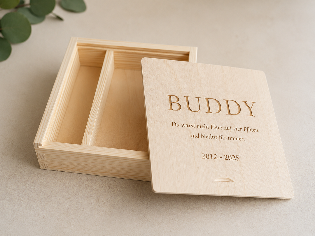 Personalisierte Erinnerungsbox aus Holz mit Line-Art Portrait und Text