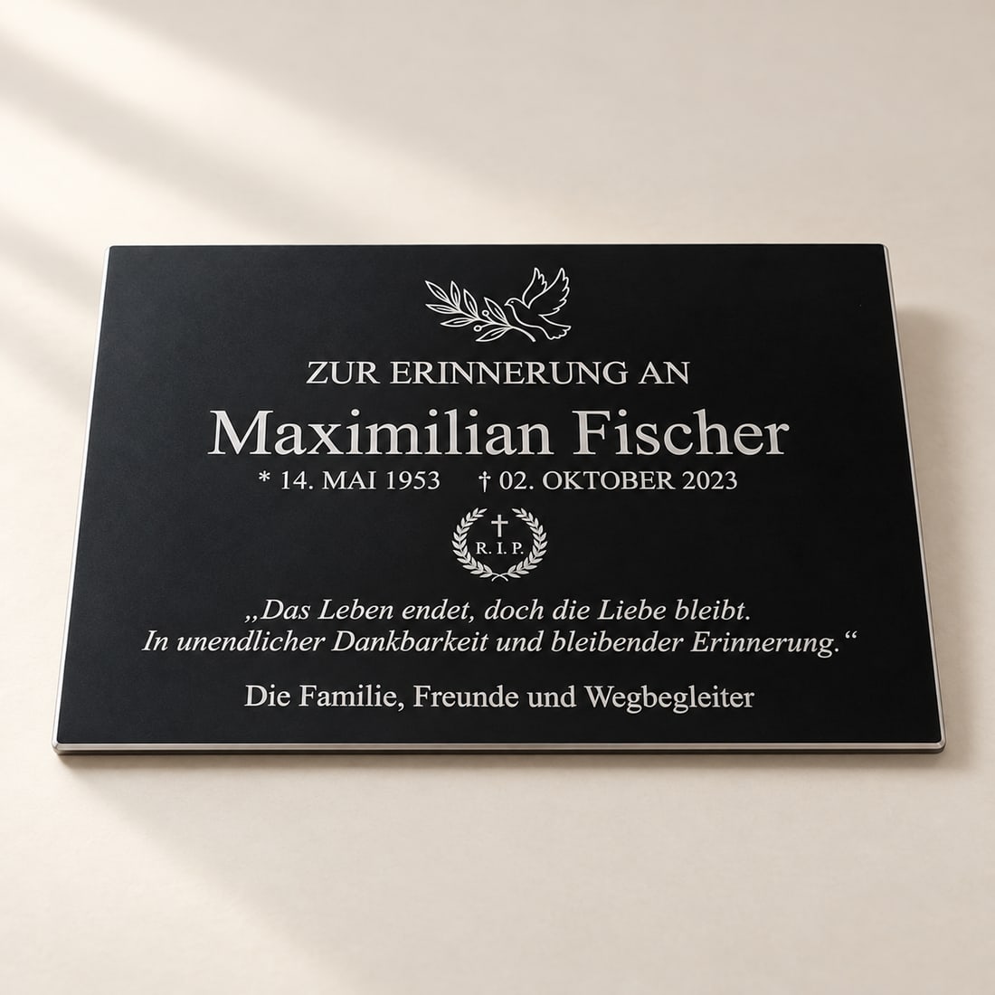 Gedenktafel für Menschen mit Foto & Text
